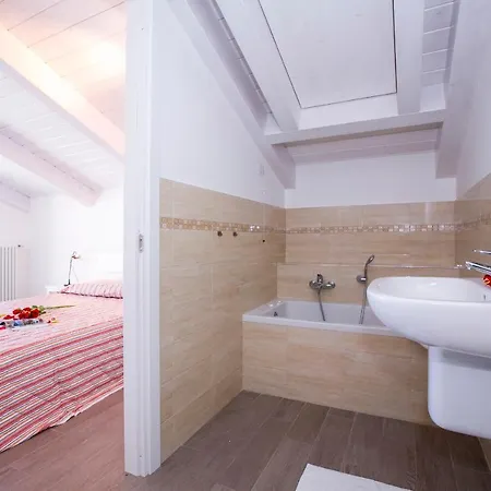 Sleeps 4 Pool * מנאג'יו